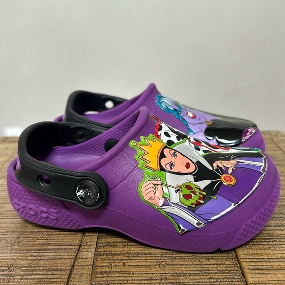 RARE Disney Villains Purple Crocs Clog Sandal size 9 - Picture 8 of 8